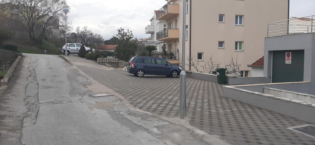 Click In Apartment Stobrec Next To 스플리트 외부 사진