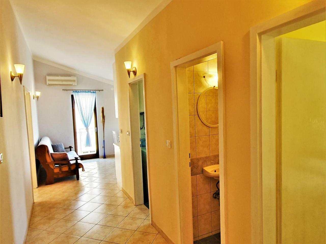 Click In Apartment Stobrec Next To 스플리트 외부 사진
